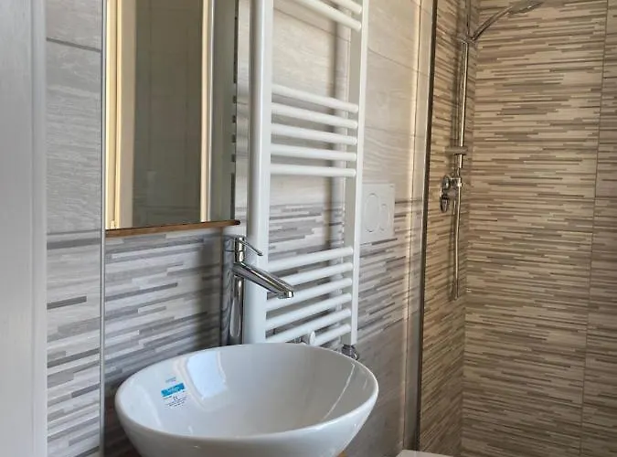 Sunset House アパート *